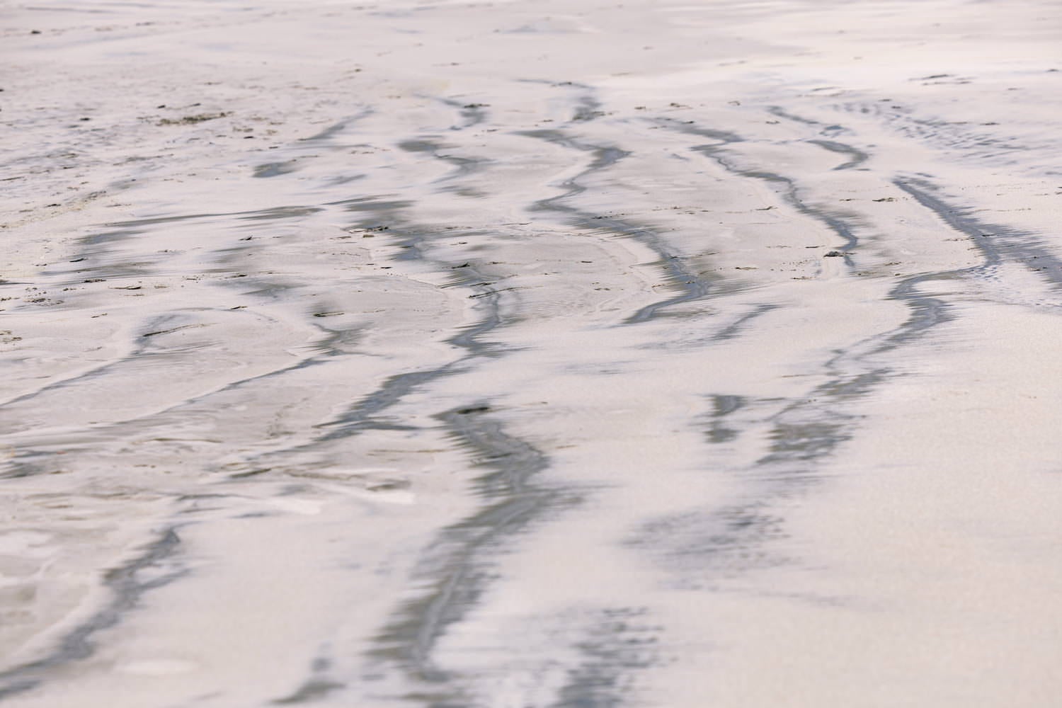 北泉海岸の引き潮の砂浜模様