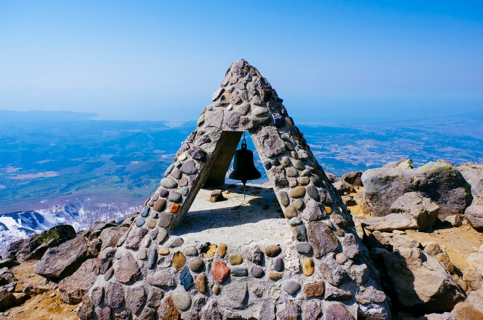 「岩木山山頂の碑」の写真