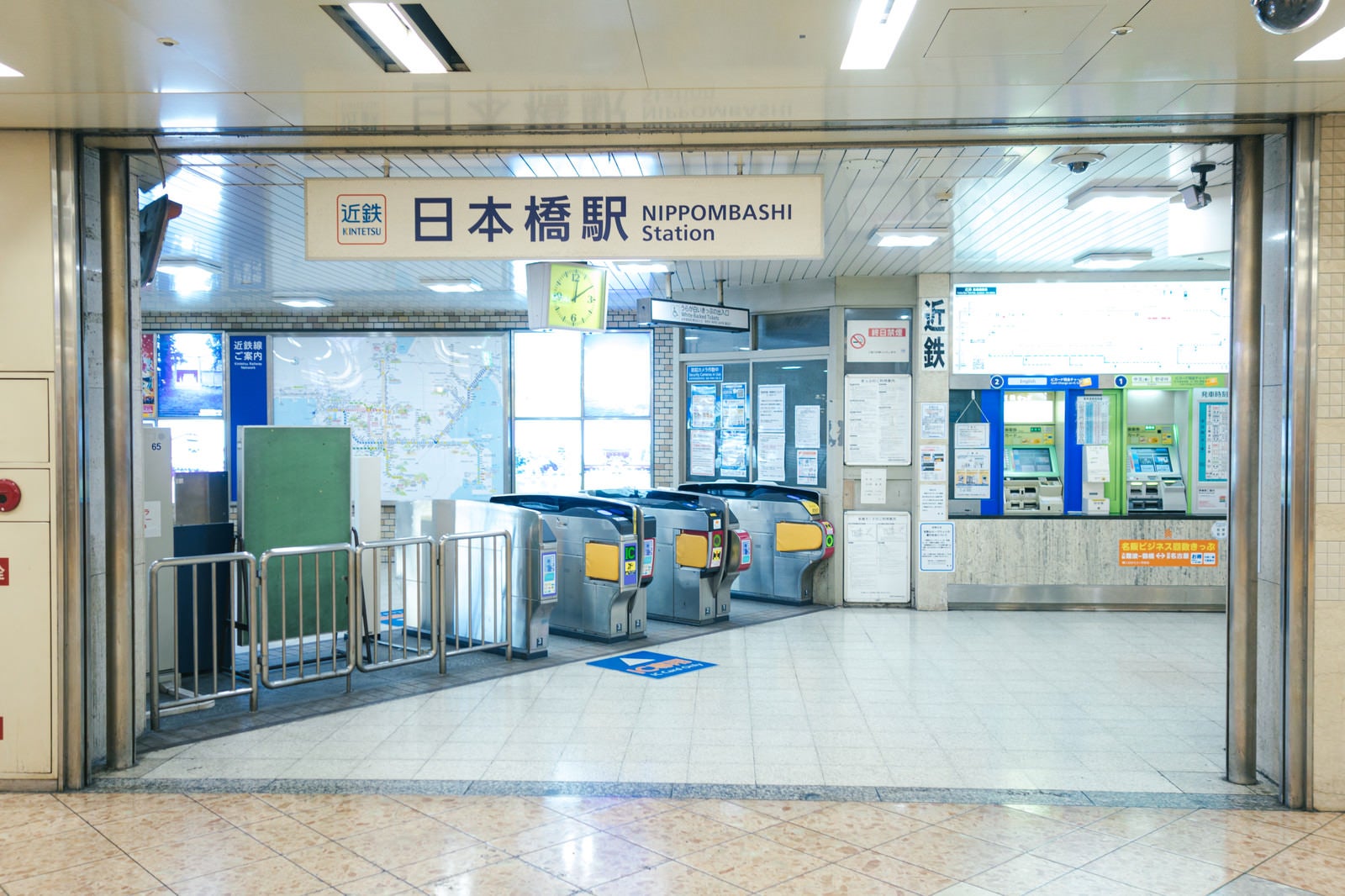 「近鉄日本橋駅の改札」の写真
