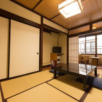 ゆったり寛げる宿、栄太郎の和室の写真