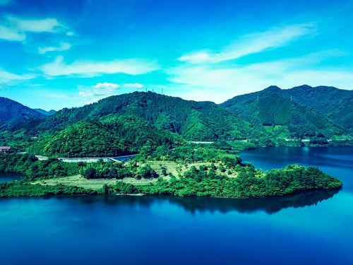 浮島（鏡野町奥津湖）の写真