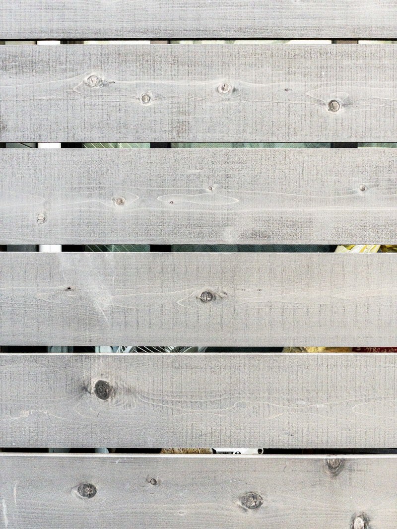 「目隠し用の板の壁のテクスチャー」の写真