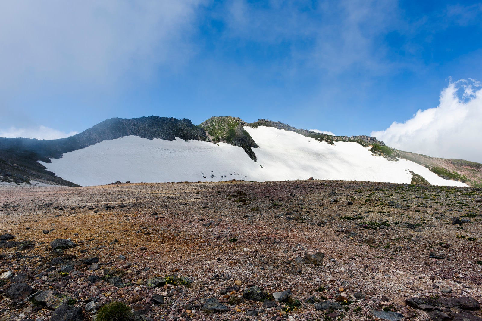 「大雪山の大きな雪の壁」の写真