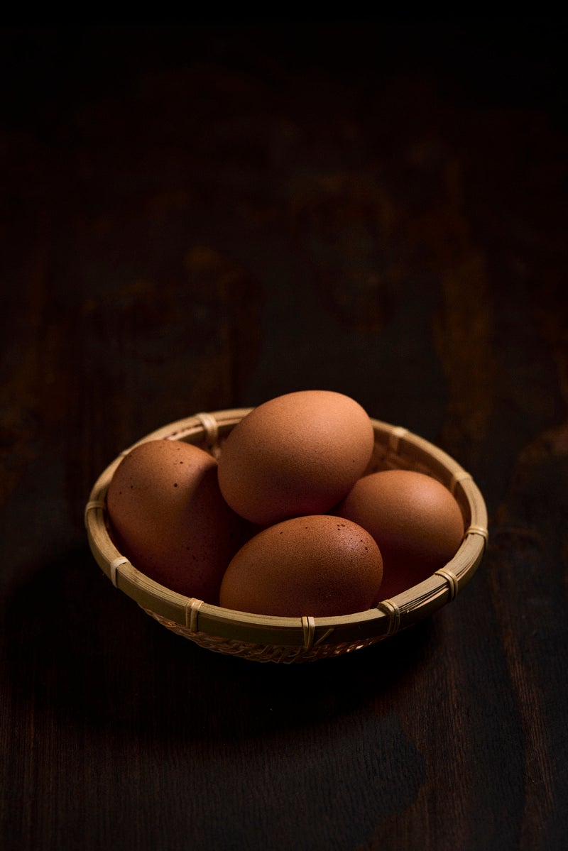 「TKG用に準備された卵」の写真