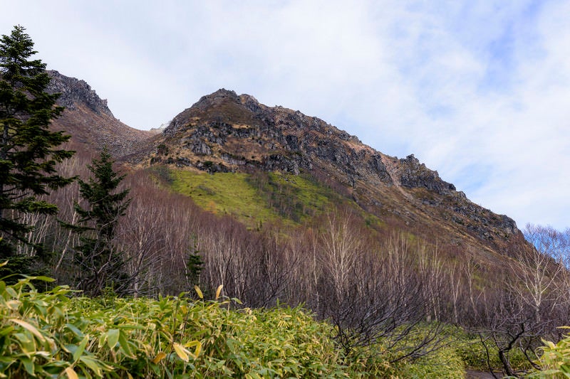 焼岳山頂を目指すの写真
