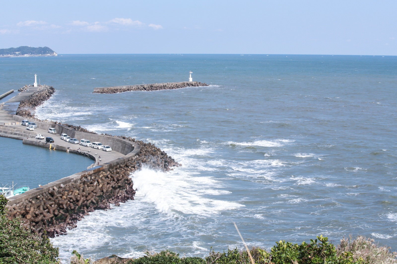 「小浜八幡神社からの外房の海」の写真