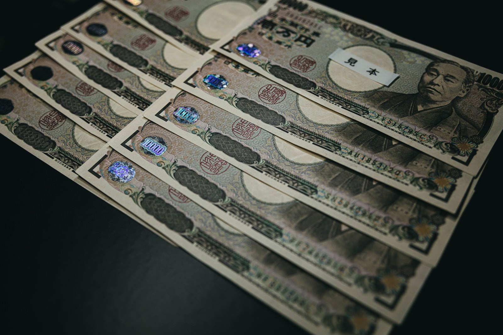「10万円の現金をゲット」の写真