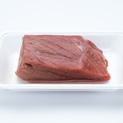 ブロック肉（牛モモ肉）の写真