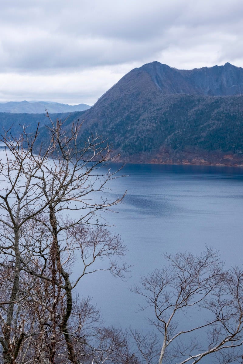 「北海道・遠景の摩周湖」の写真
