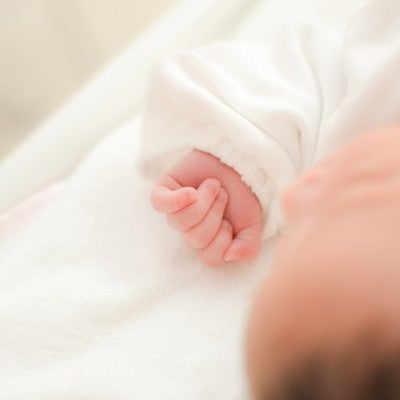 生まれたばかりの赤ちゃんの写真