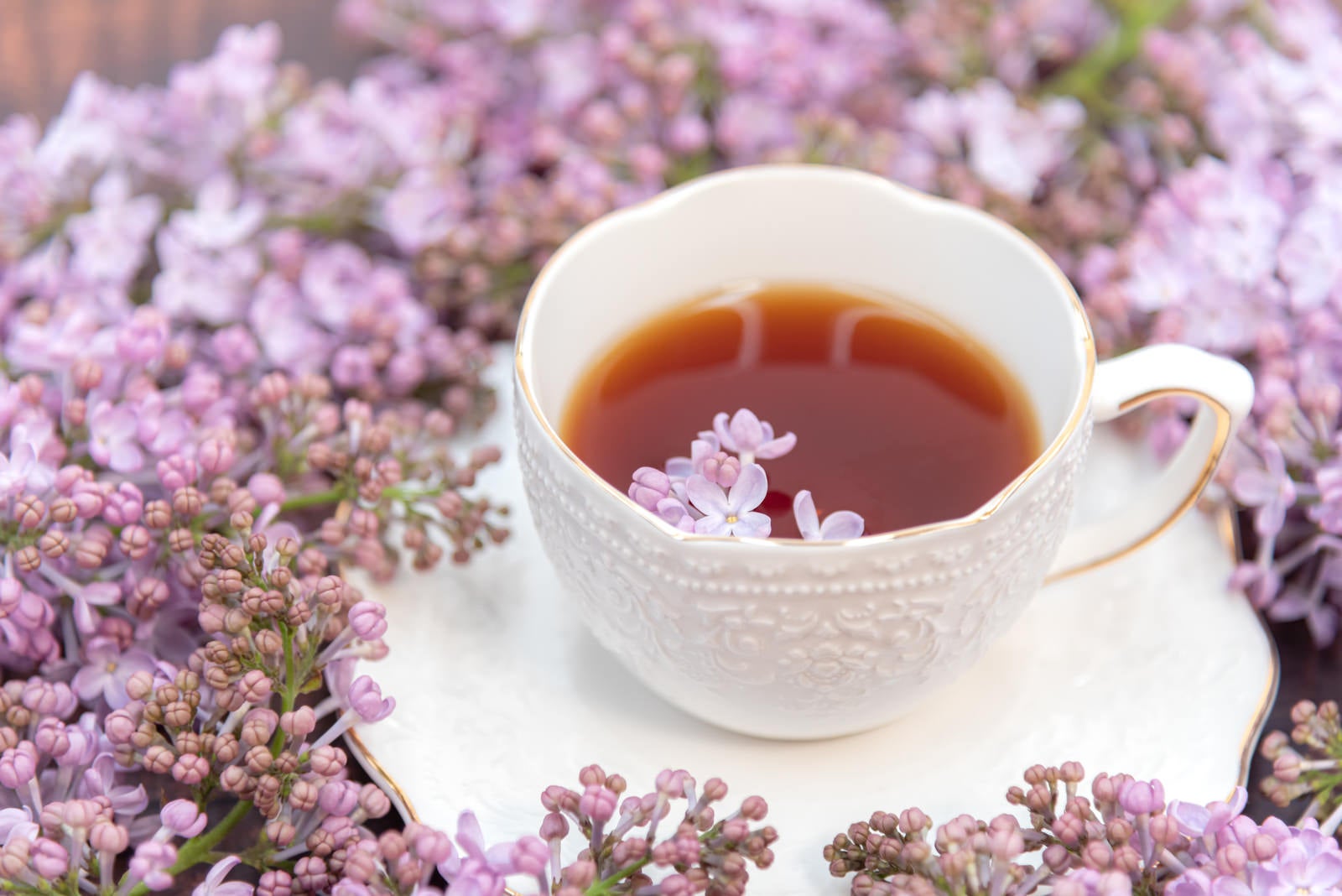 「ライラックに溢れる紅茶」の写真