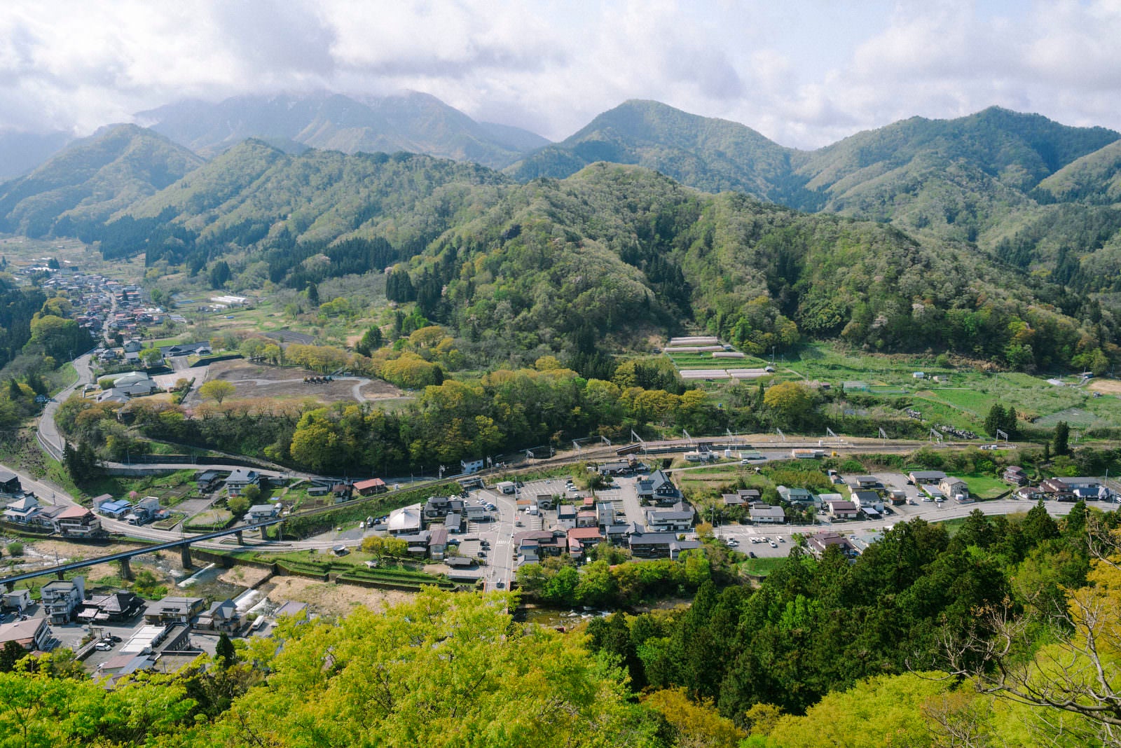 「山寺展望台から見る景色」の写真