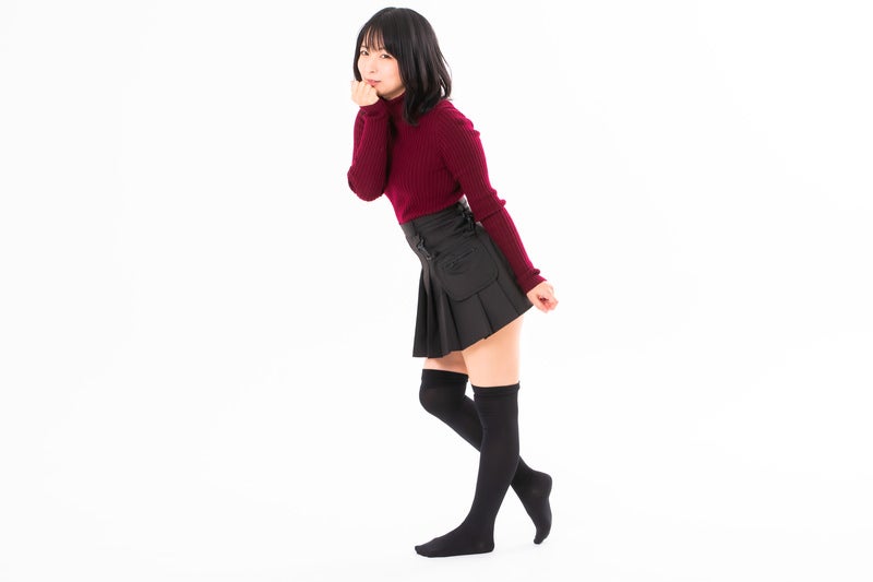 うふふと微笑む女性の写真