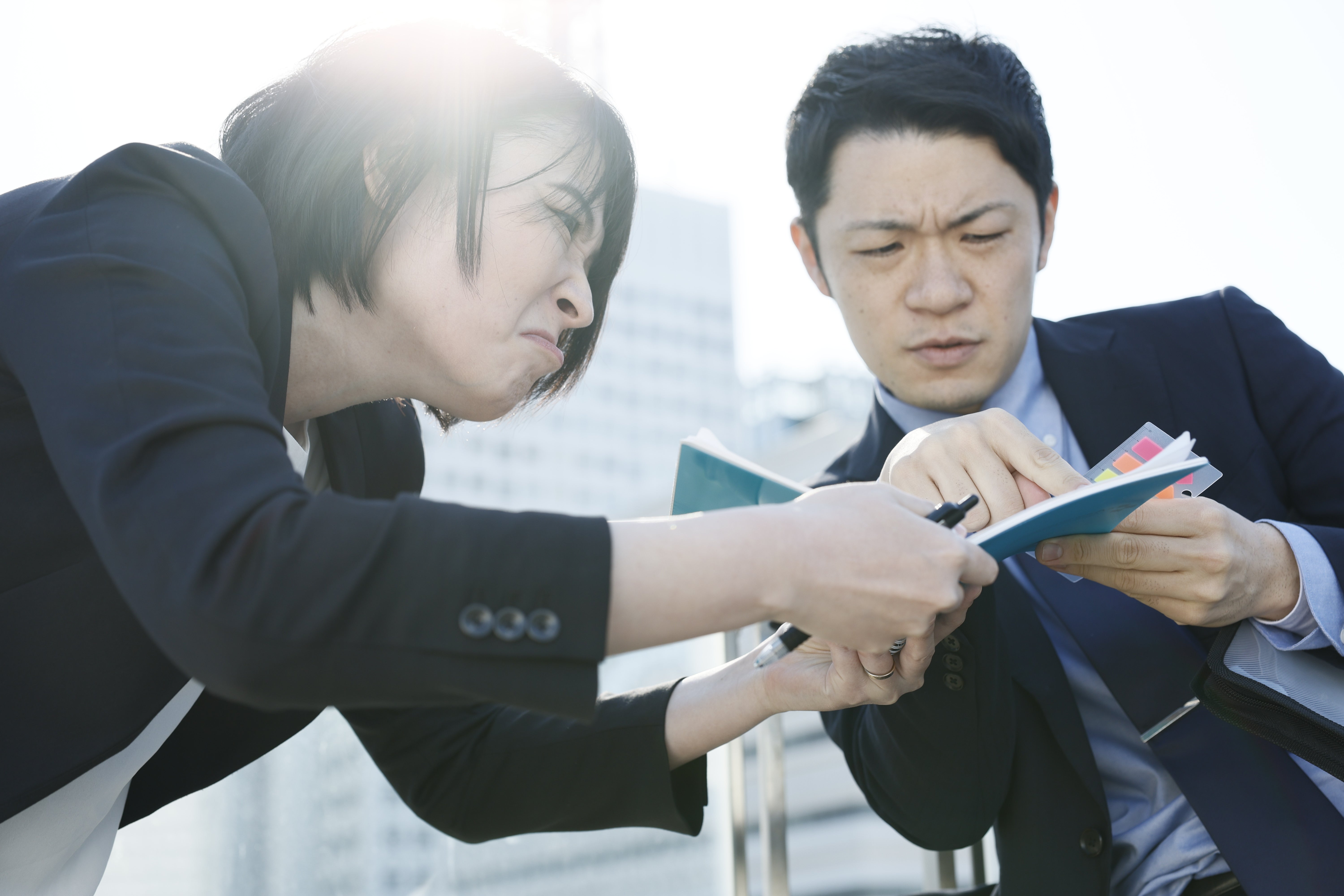 「ゲスノートの中身がエグい」の写真［モデル：たけべともこ モデルリリース］