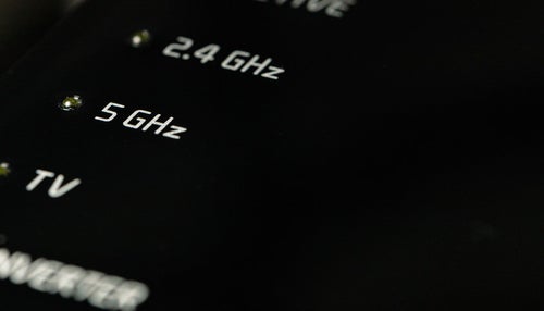 Wi-Fiルーター2.4GHzと5GHzの写真