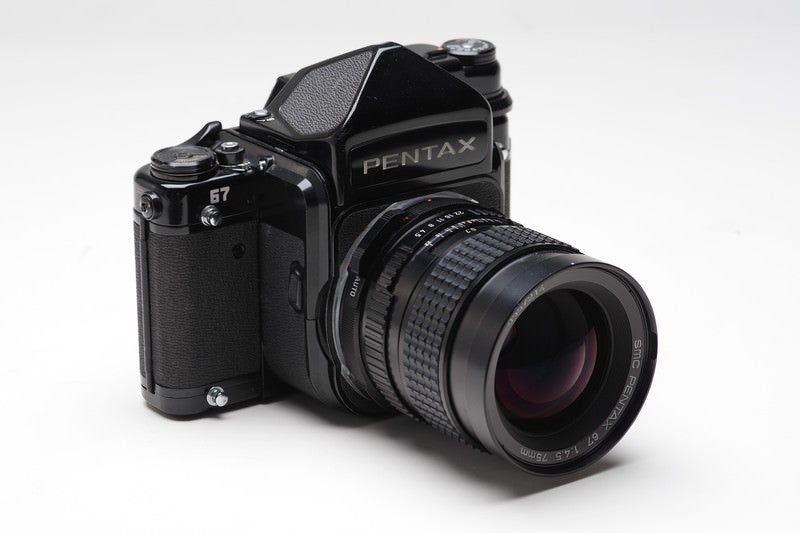 単焦点広角レンズ（smc Pentax-FA 20mm F2.8）の無料の写真素材