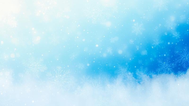 静けさが漂う青い雪景色の写真