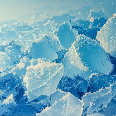 透き通る青の氷塊の素材