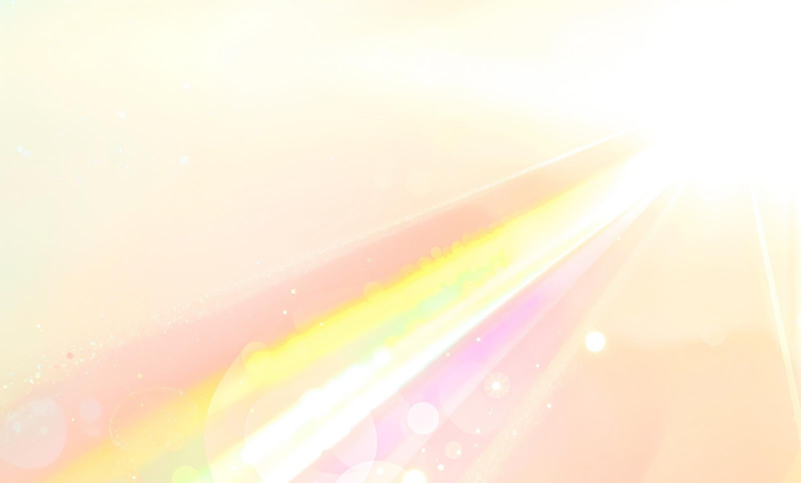 「夢幻的な虹の光が差し込む空間」の写真