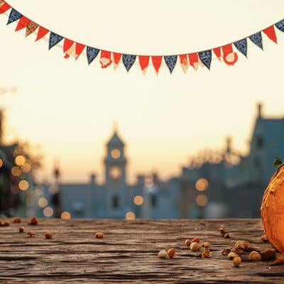 街路に吊り下げられたガーランドとハロウィンストリートの写真