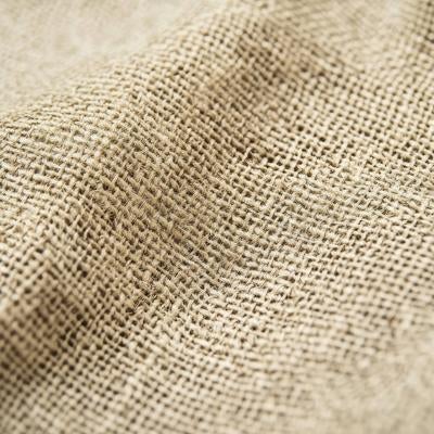 自然な風合いが美しい麻布の織り目とテクスチャの詳細の写真