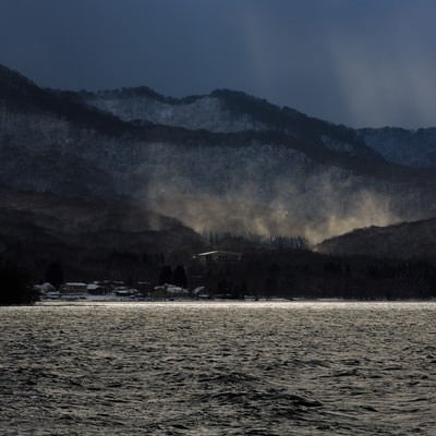 冬の十和田湖の写真