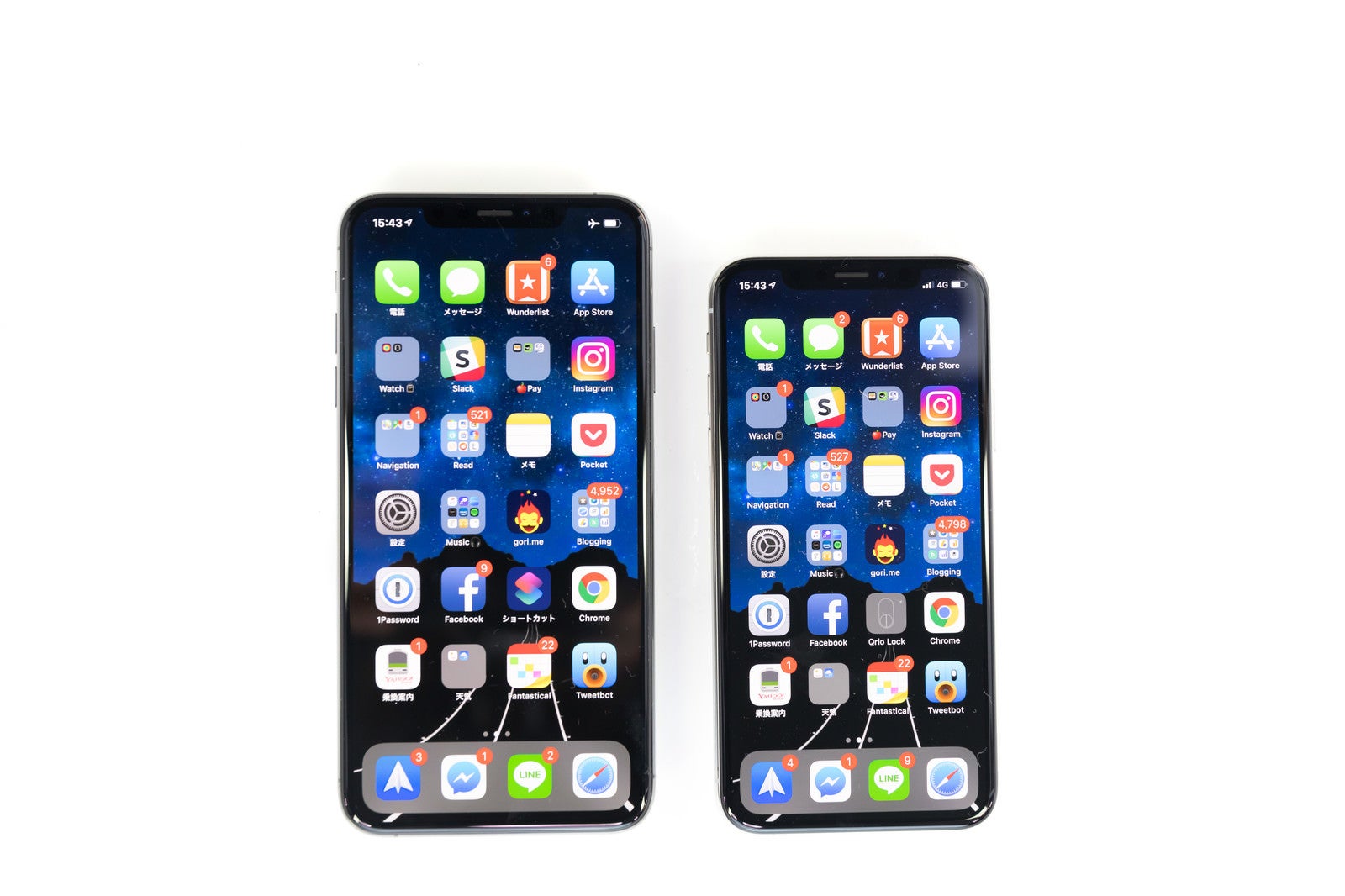 「iPhone XS と XS Max のホーム画面」の写真