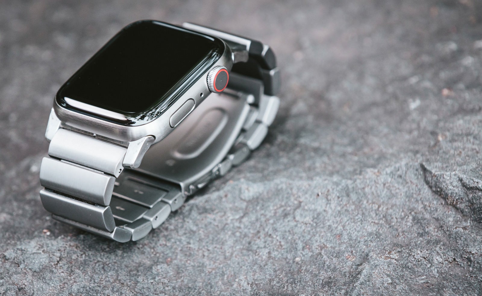 「Apple Watch Series 5」の写真