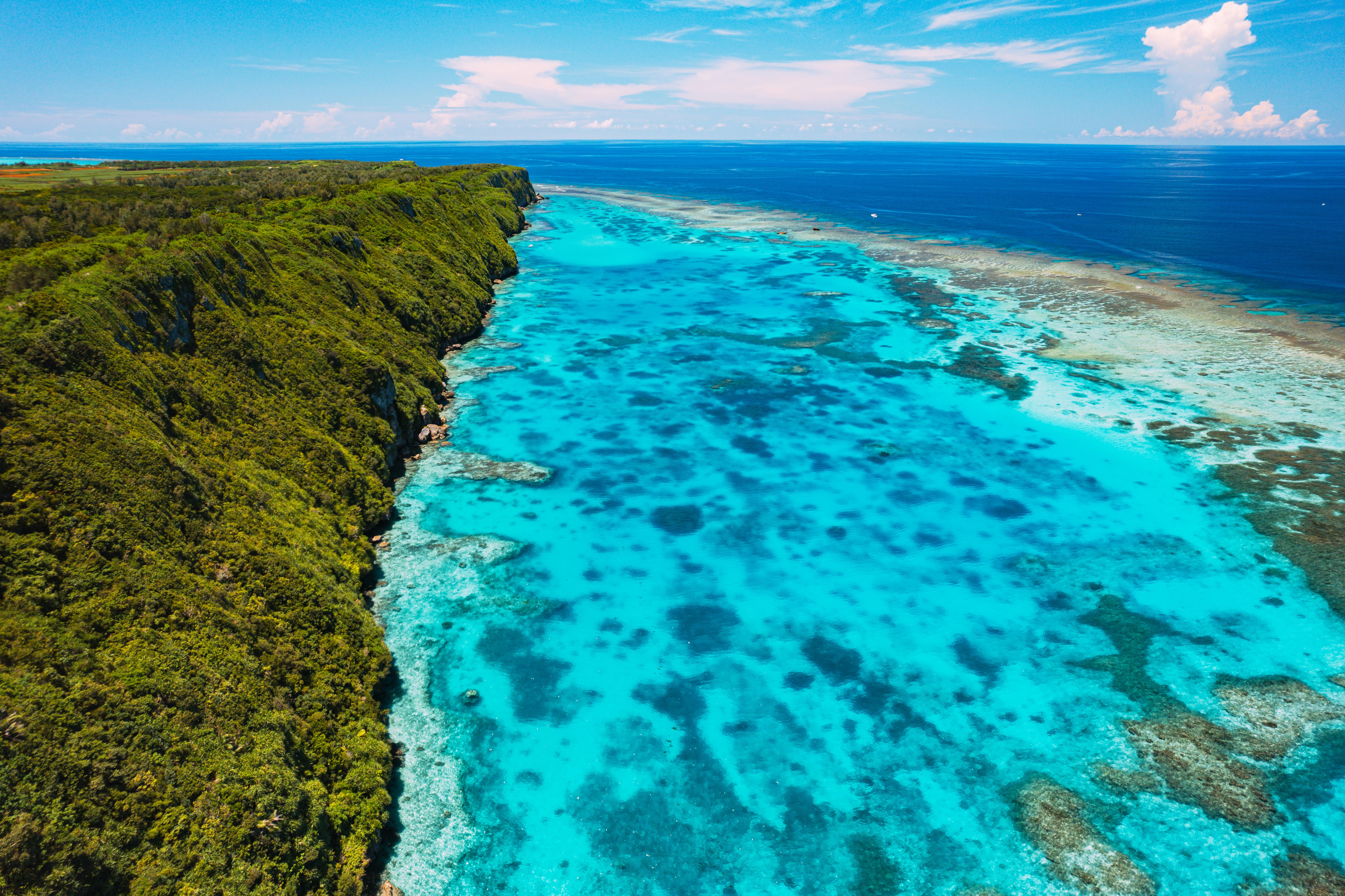 海の風景 12月の沖縄の海 📷Nikon Z6ⅱ & Z14-24mm F2.8 S 🎨Adobe Lightroom