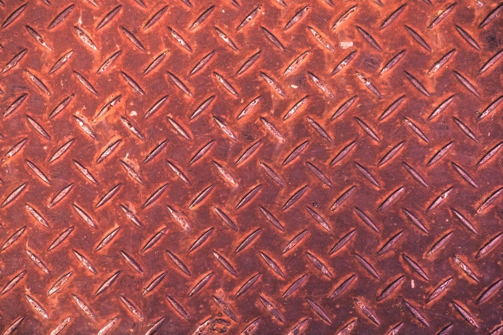 「赤く錆た足場板（テクスチャー）」の写真