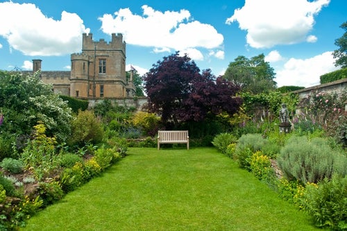 スードリー城の庭園の写真