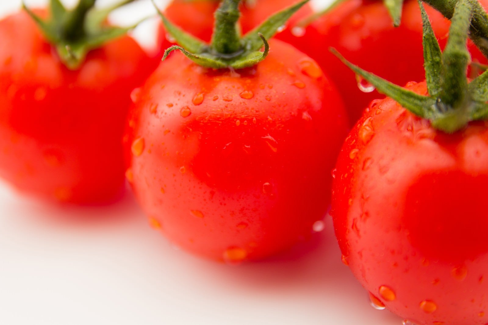「フレッシュな赤いミニトマト」の写真