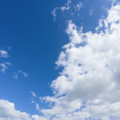 青空と雲のバランスの写真