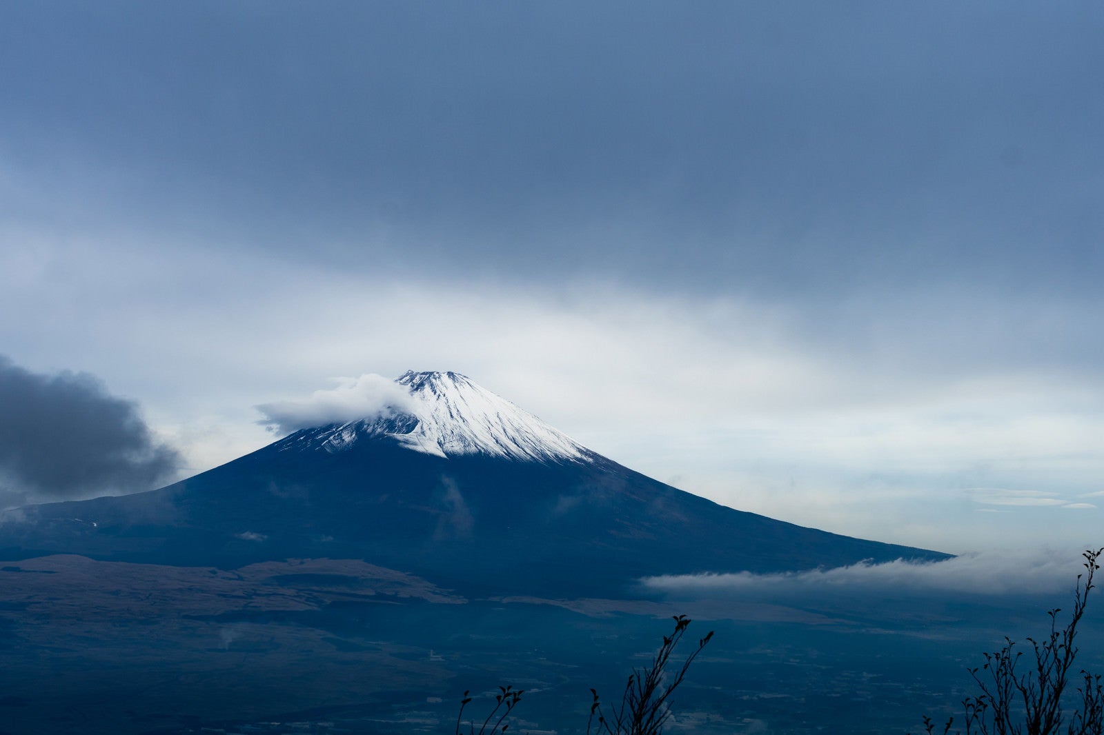 「まえかけ雲と富士山」の写真