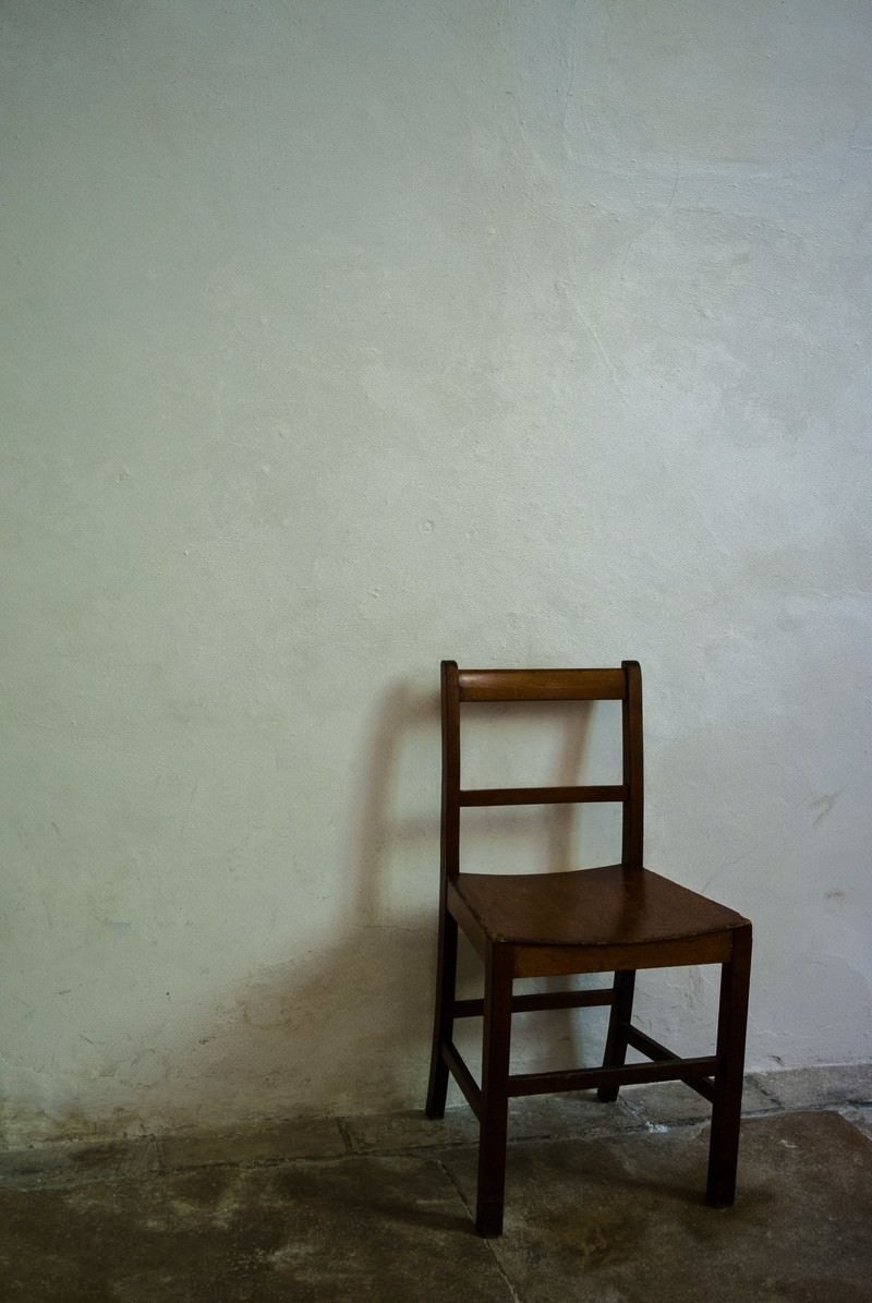 「木製の椅子」の写真
