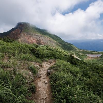 猪苗代登山口から沼への自然の旅、磐梯山の魅力を探訪の写真