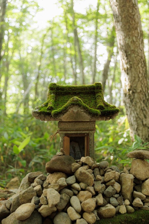 磐梯山の小さな祠の写真