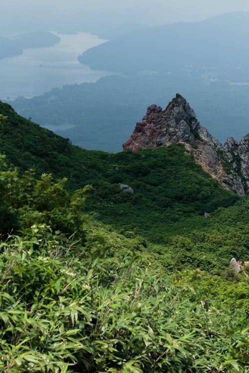 猪苗代町の登山口からの眺望の写真