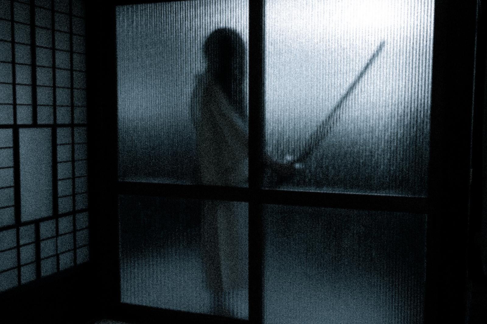 「苦悶式？いえ、真剣ゼミよ」の写真［モデル：緋真煉］
