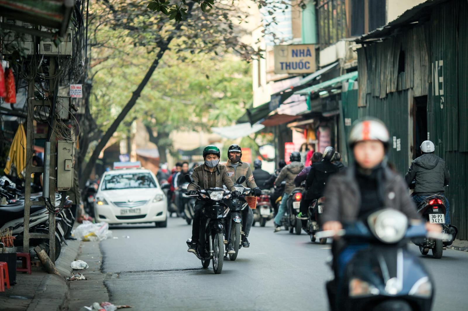「バイク文化の首都ハノイ」の写真