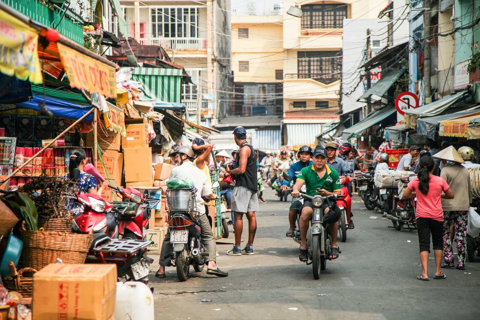 「ベトナム（ホーチミン）の下町マーケット」の写真