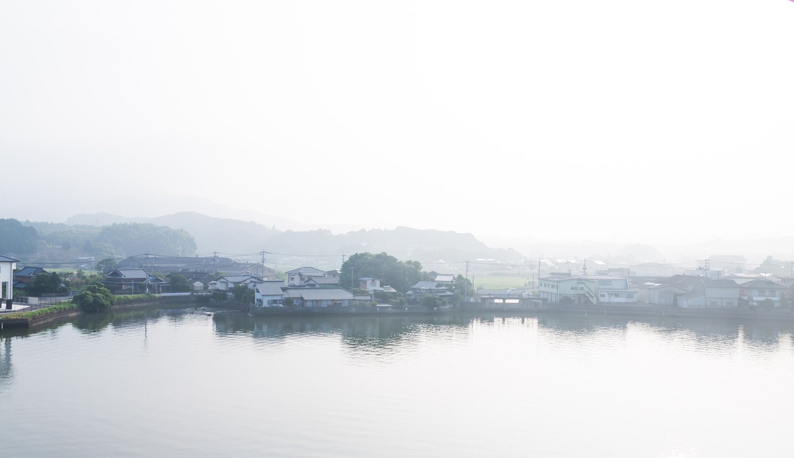 「伊万里川と住宅地」の写真