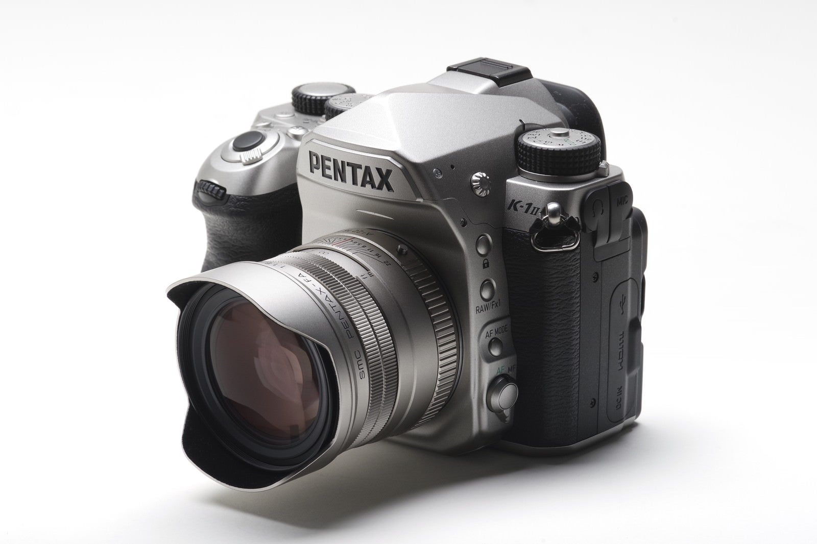 「PENTAX K-1MarkⅡ（silver）に FA 31mmF1.8 AL Limited レンズ（silver）を装着」の写真