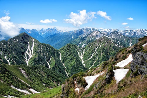 針ノ木峠から見える槍ヶ岳（飛騨山脈）の写真