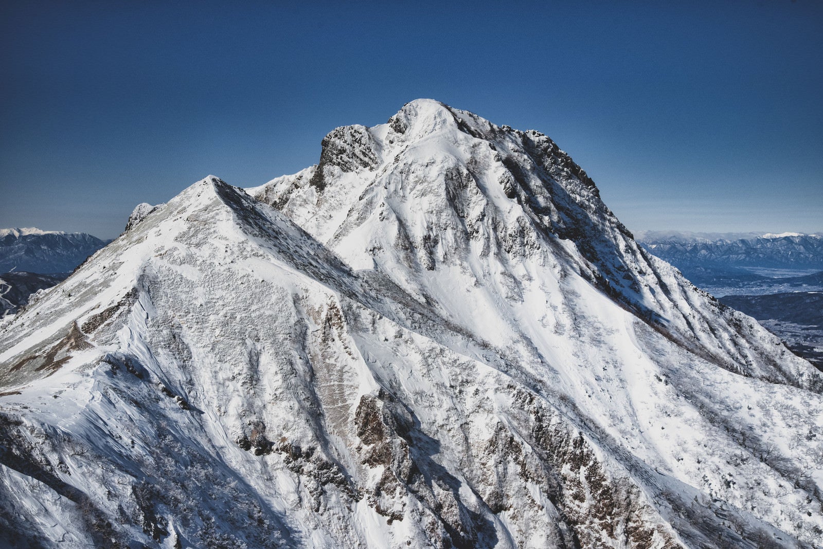 「厳冬期の阿弥陀岳」の写真
