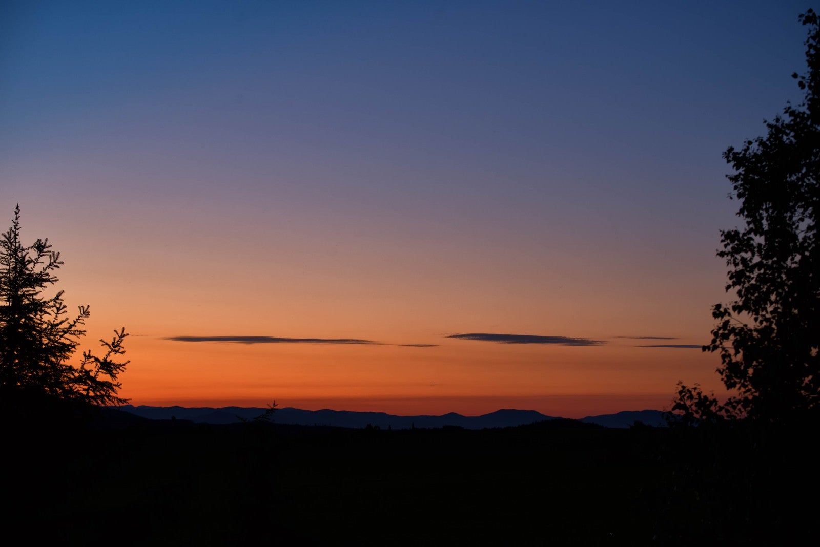 「富良野の夕焼け」の写真