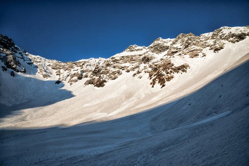 青空と奥穂高岳（飛騨山脈）の写真