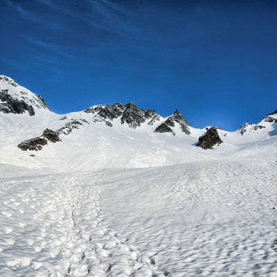 残雪期の涸沢岳（北アルプス）の写真