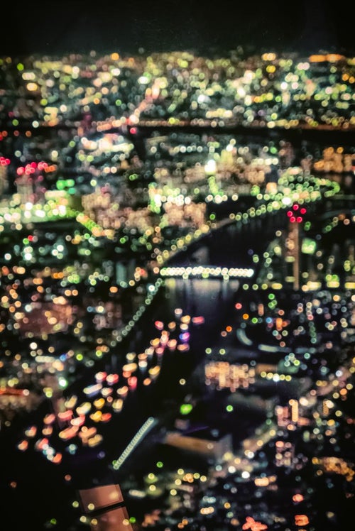丸ボケの都市夜景の写真