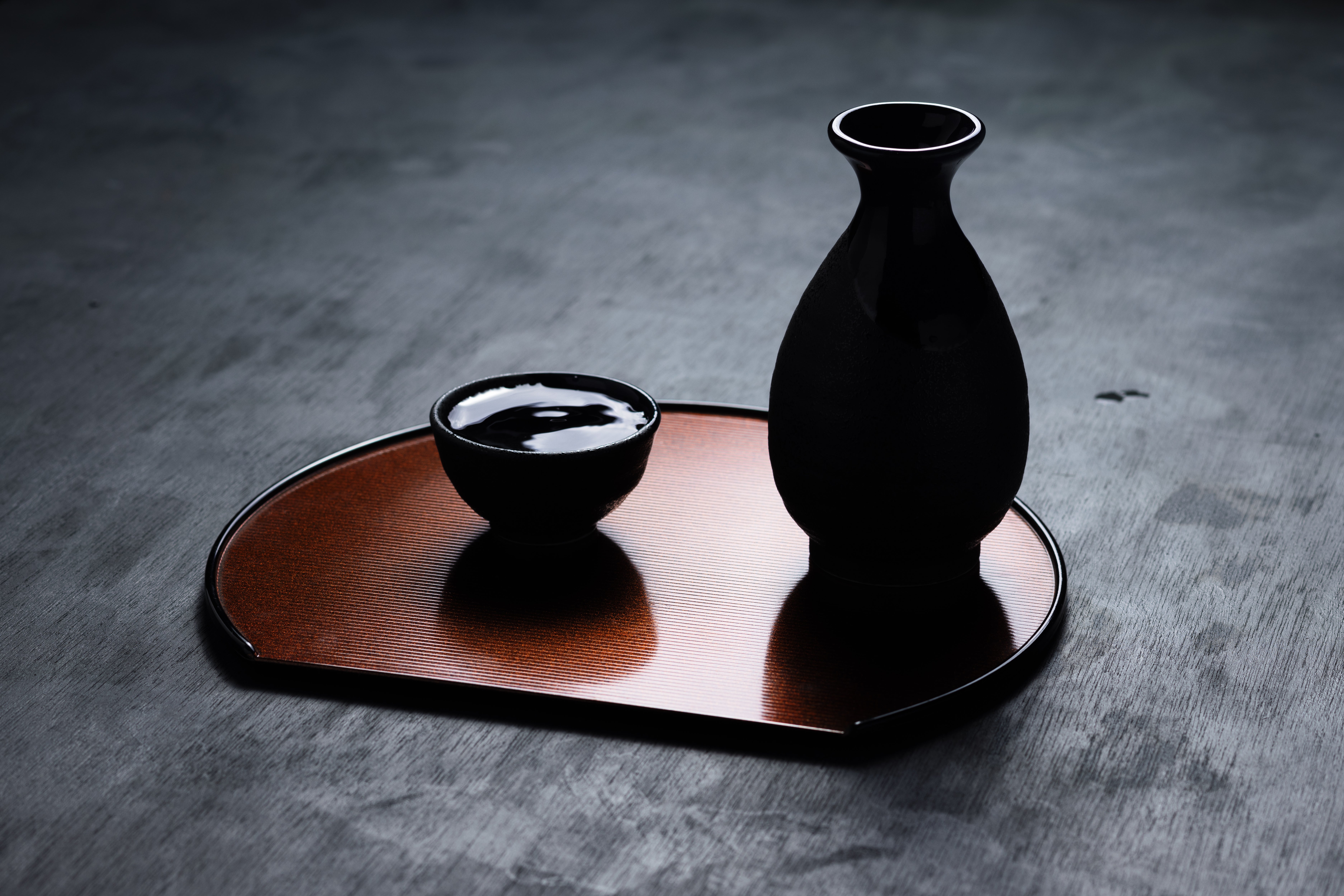 逆光の徳利とお猪口の無料の写真素材 - ID.76308｜フリー素材